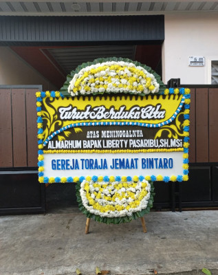 Papan Bunga Duka di Sindang Barang